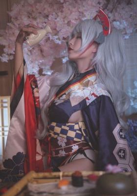 《女员工的滋味》2_720高清完整版